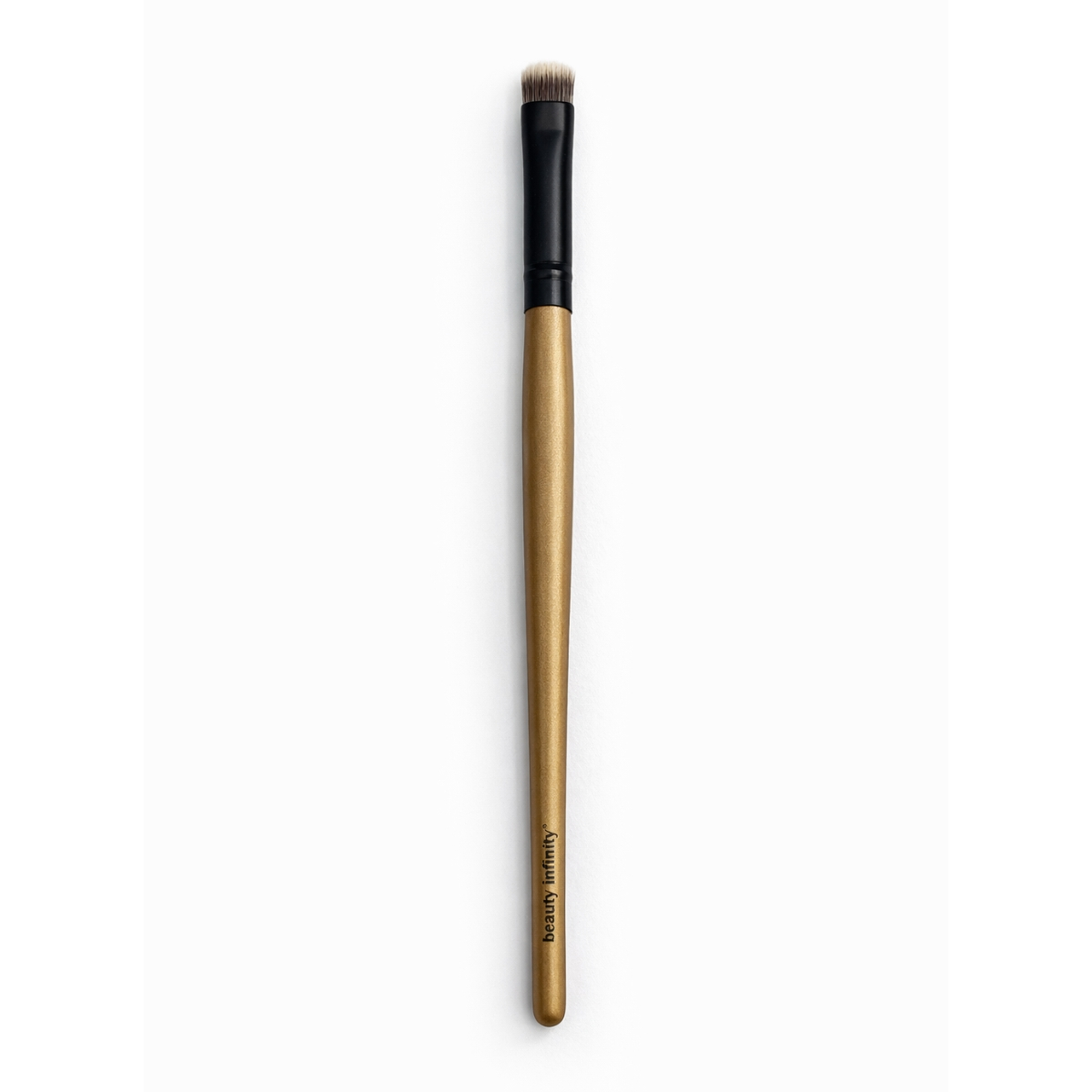 Flat concealer brush for under eye and spot coverage